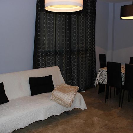 Holiday Apartments Malvarrosa Beach Valencia Room photo